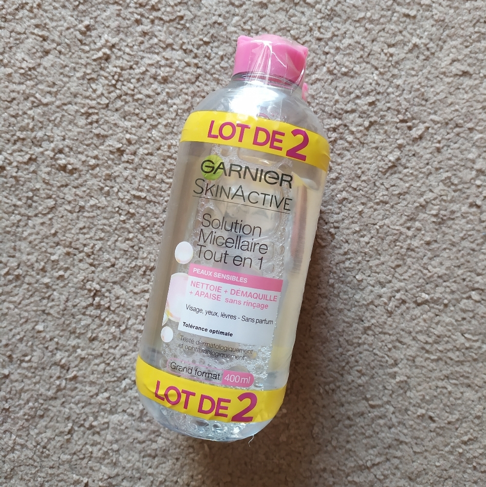 Garnier skinacrive cleaning water